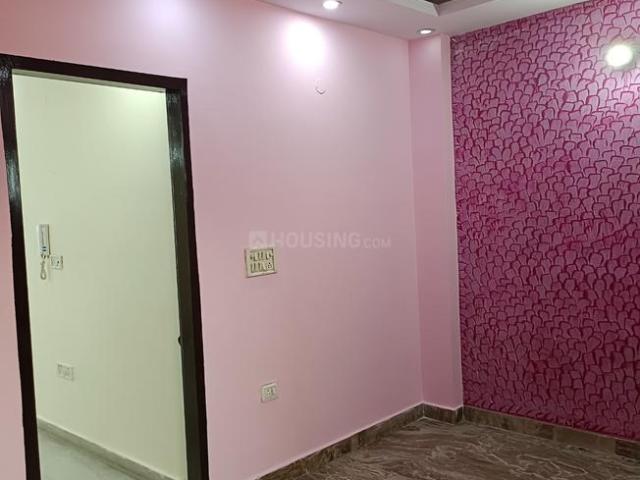 2 BHK Independent Builder Floor in Janakpuri for rent New Delhi. The reference number is 21245030