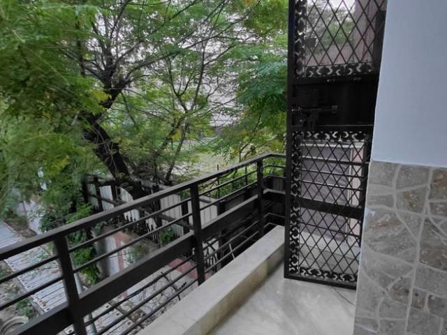 2 BHK Independent Builder Floor in Janakpuri for rent New Delhi. The reference number is 21252578