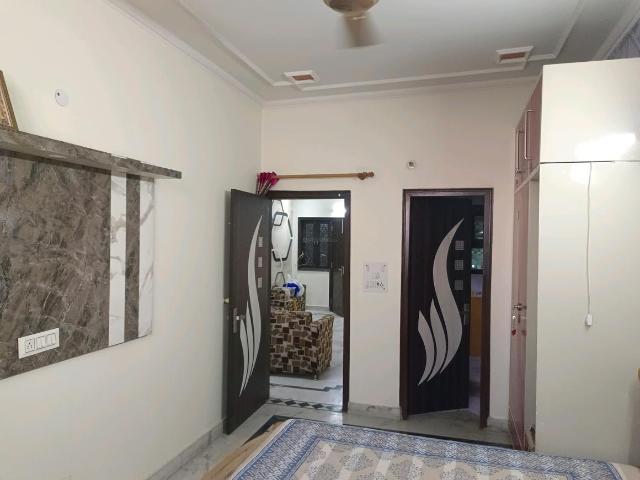 2 BHK Independent Builder Floor in Janakpuri for rent New Delhi. The reference number is 21323082