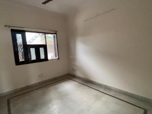2 BHK Independent Builder Floor in Janakpuri for rent New Delhi. The reference number is 21364190