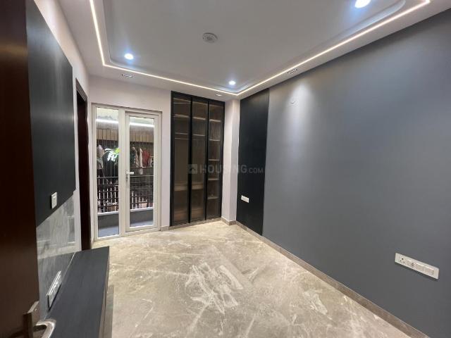 2 BHK Independent Builder Floor in Janakpuri for resale New Delhi. The reference number is 20012037