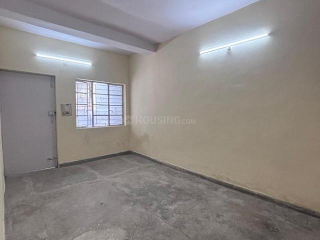 2 BHK Independent Builder Floor in Janakpuri for resale New Delhi. The reference number is 20878794