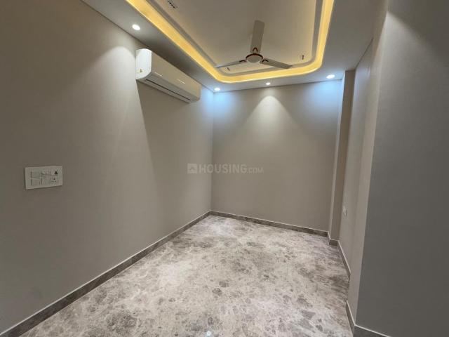 2 BHK Independent Builder Floor in Janakpuri for resale New Delhi. The reference number is 21153596