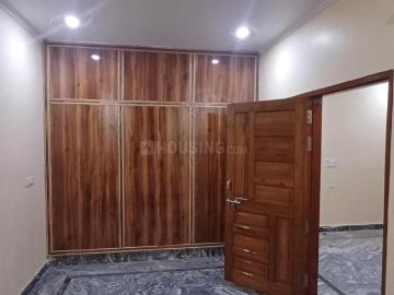2 BHK Independent Builder Floor in Jharoda Majra Burari for rent New Delhi. The reference number is 19981376