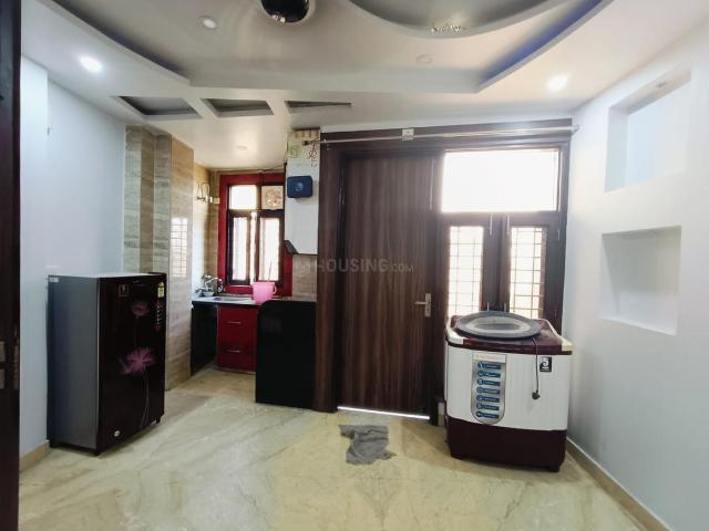 2 BHK Independent Builder Floor in Jhilmil Colony for rent New Delhi. The reference number is 19842574