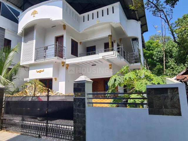 2 BHK Independent Builder Floor in Kaloor for rent Kochi. The reference number is 20785767