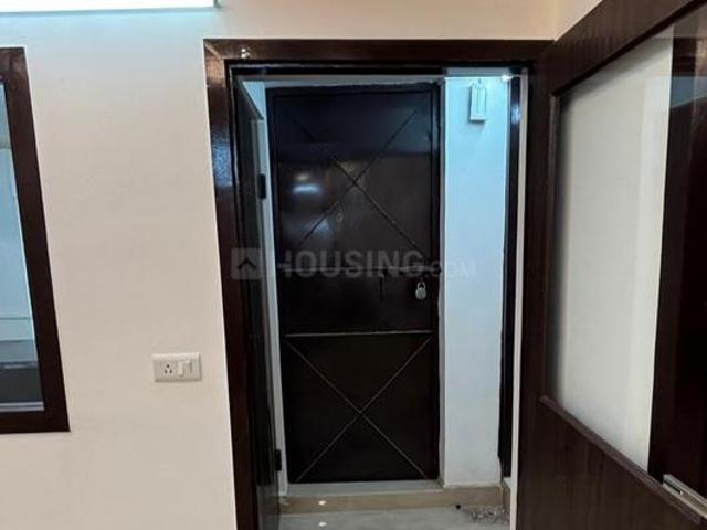 2 BHK Independent Builder Floor in Kalkaji for rent New Delhi. The reference number is 19680520