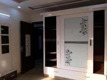 2 BHK Independent Builder Floor in Kamla Nagar for rent New Delhi. The reference number is 20546434