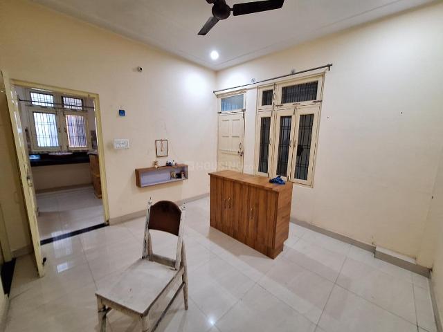 2 BHK Independent Builder Floor in Kamta for rent Lucknow. The reference number is 17593725