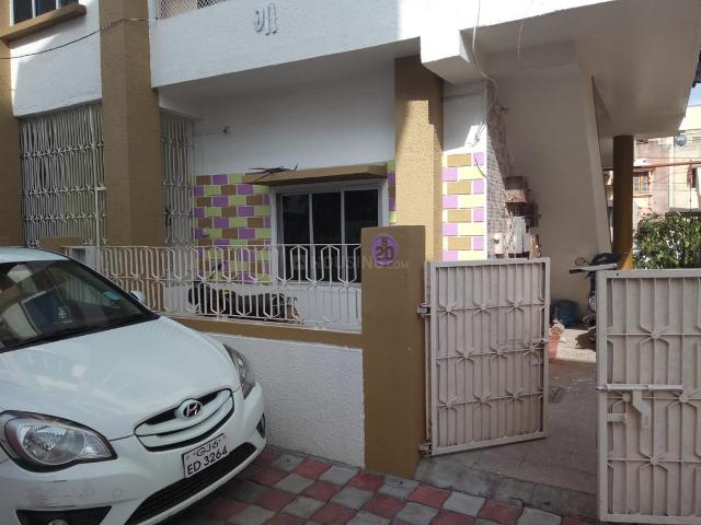2 BHK Independent Builder Floor in Karelibagh for rent Vadodara. The reference number is 8999066