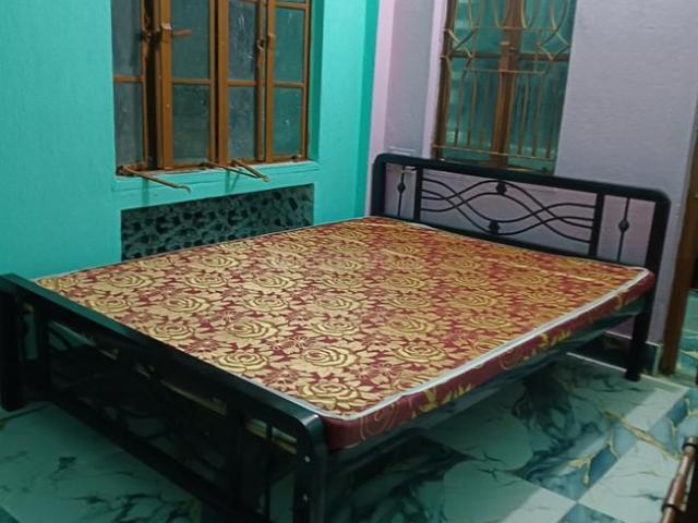 2 BHK Independent Builder Floor in Keshtopur for rent Kolkata. The reference number is 20494270