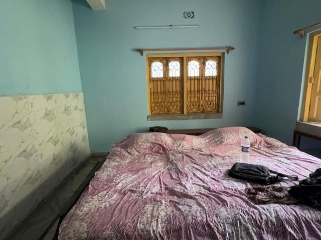 2 BHK Independent Builder Floor in Keshtopur for rent Kolkata. The reference number is 21236351