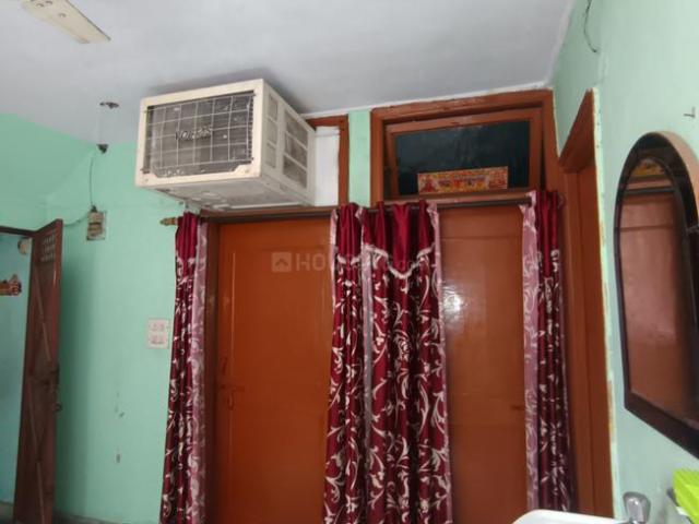 2 BHK Independent Builder Floor in Kotla Mubarakpur for rent New Delhi. The reference number is 21175532