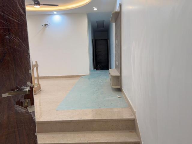 2 BHK Independent Builder Floor in Kotla Mubarakpur for resale New Delhi. The reference number is 21199641