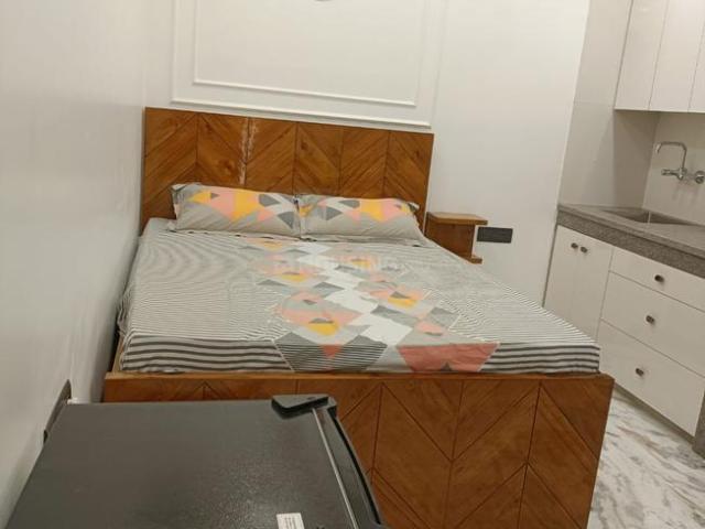2 BHK Independent Builder Floor in Lajpat Nagar for rent New Delhi. The reference number is 18689798