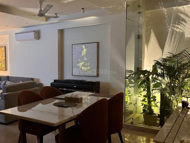 2 BHK Independent Builder Floor in Lajpat Nagar for rent New Delhi. The reference number is 18887352