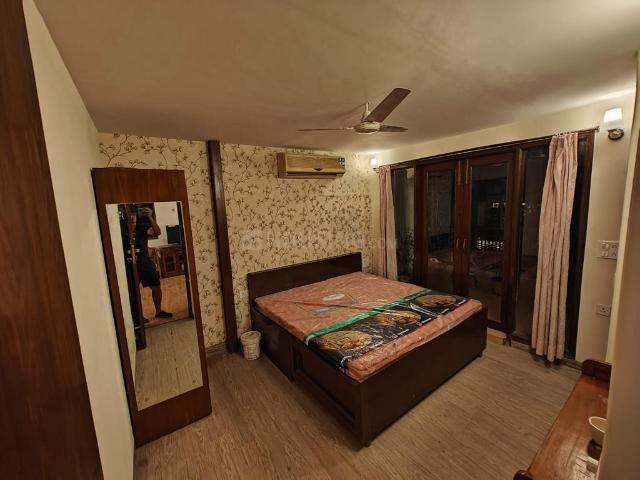 2 BHK Independent Builder Floor in Lajpat Nagar for rent New Delhi. The reference number is 19104123