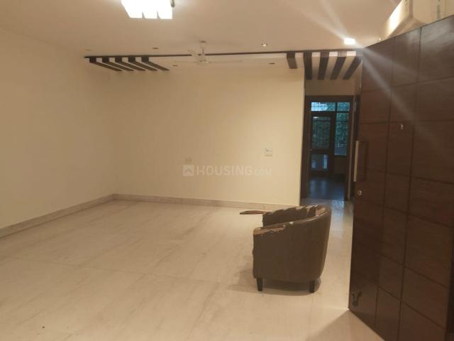 2 BHK Independent Builder Floor in Lajpat Nagar for resale New Delhi. The reference number is 18822972