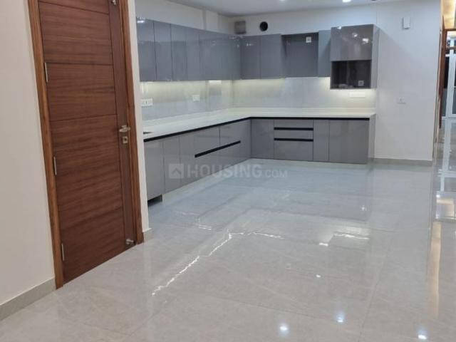 2 BHK Independent Builder Floor in Lajpat Nagar for resale New Delhi. The reference number is 20299330