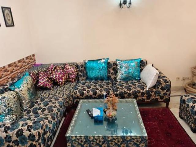 2 BHK Independent Builder Floor in Lajpat Nagar for resale New Delhi. The reference number is 21168247