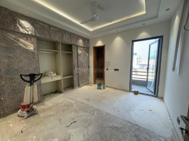 2 BHK Independent Builder Floor in Lajpat Nagar for resale New Delhi. The reference number is 21363248