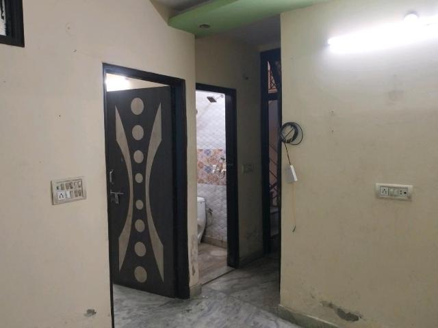 2 BHK Independent Builder Floor in Laxmi Nagar for rent New Delhi. The reference number is 18529131