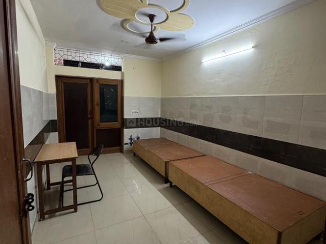 2 BHK Independent Builder Floor in Laxmi Nagar for rent New Delhi. The reference number is 19002911