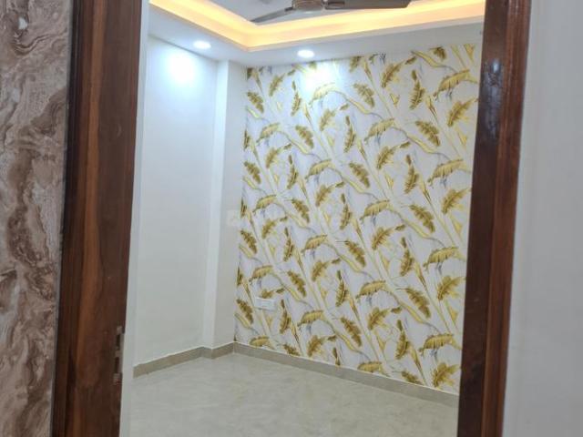 2 BHK Independent Builder Floor in Laxmi Nagar for rent New Delhi. The reference number is 19620892