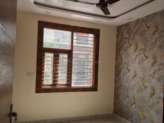 2 BHK Independent Builder Floor in Laxmi Nagar for rent New Delhi. The reference number is 19757608