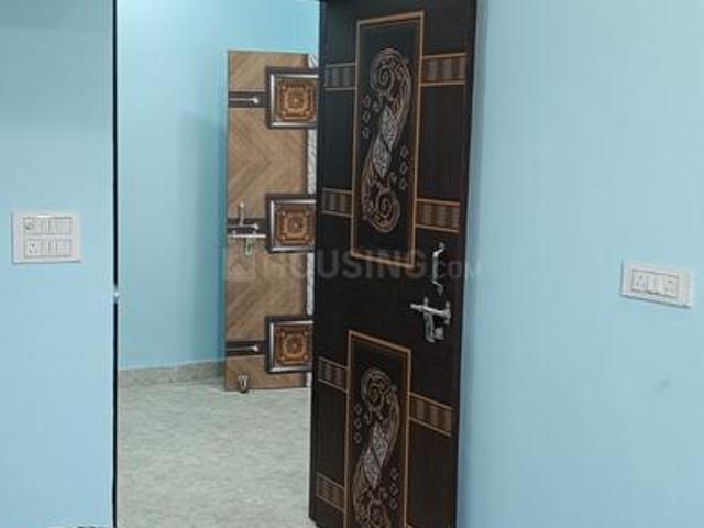 2 BHK Independent Builder Floor in Laxmi Nagar for rent New Delhi. The reference number is 21033642