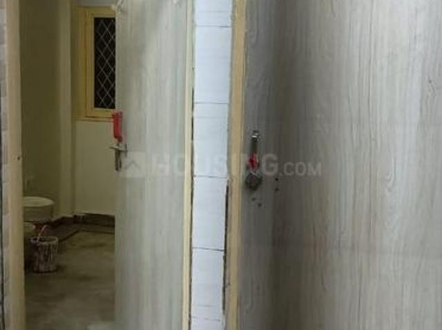 2 BHK Independent Builder Floor in Laxmi Nagar for resale New Delhi. The reference number is 16175544