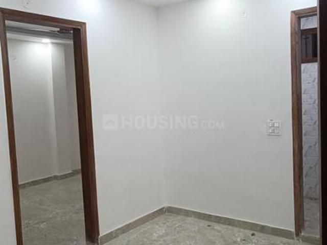 2 BHK Independent Builder Floor in Laxmi Nagar for resale New Delhi. The reference number is 20574179
