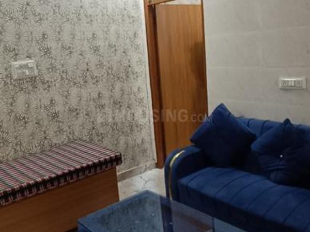 2 BHK Independent Builder Floor in Laxmi Nagar for resale New Delhi. The reference number is 20960533