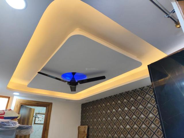 2 BHK Independent Builder Floor in Laxmi Nagar for resale New Delhi. The reference number is 21001277