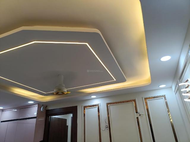 2 BHK Independent Builder Floor in Laxmi Nagar for resale New Delhi. The reference number is 21175202