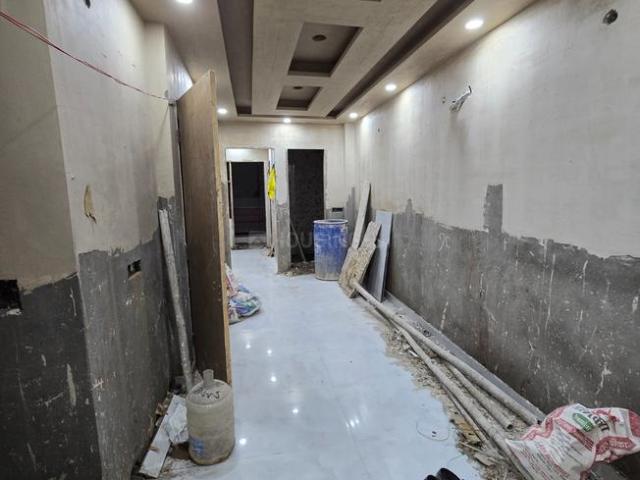 2 BHK Independent Builder Floor in Laxmi Nagar for resale New Delhi. The reference number is 21282029