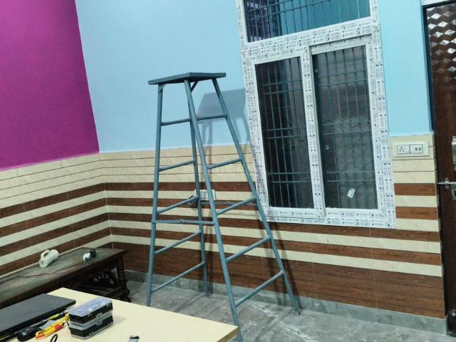 2 BHK Independent Builder Floor in Lohvan for rent Mathura. The reference number is 20358073