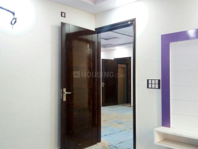 2 BHK Independent Builder Floor in Punjabi Bagh for rent New Delhi. The reference number is 20699891