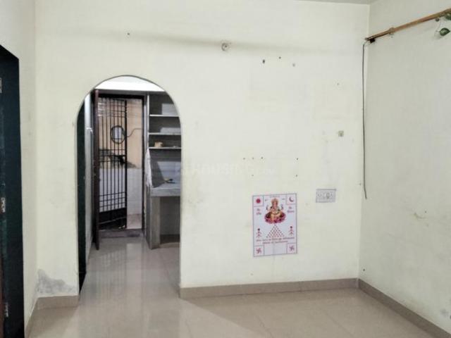 2 BHK Independent Builder Floor in Pal for rent Surat. The reference number is 21021658