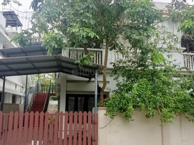 2 BHK Independent Builder Floor in Panampilly Nagar for rent Kochi. The reference number is 20739875