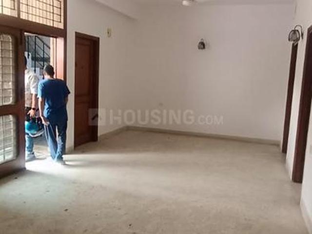 2 BHK Independent Builder Floor in Panchsheel Park for rent New Delhi. The reference number is 16995452