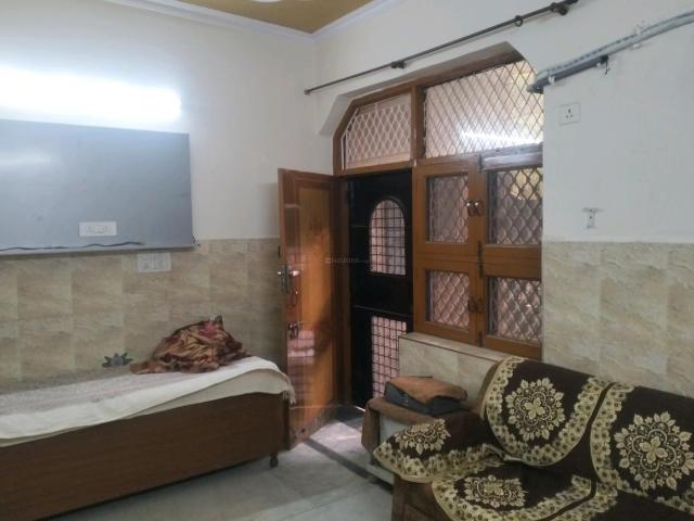 2 BHK Independent Builder Floor in Paschim Vihar for rent New Delhi. The reference number is 16075747