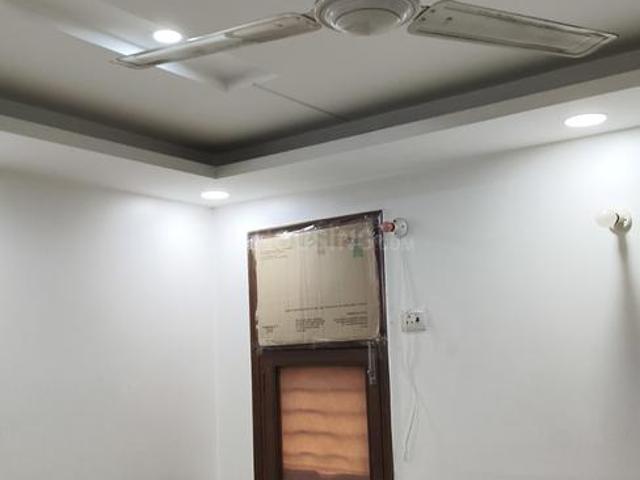 2 BHK Independent Builder Floor in Paschim Vihar for rent New Delhi. The reference number is 20571363