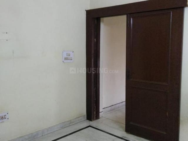 2 BHK Independent Builder Floor in Paschim Vihar for resale New Delhi. The reference number is 10946076