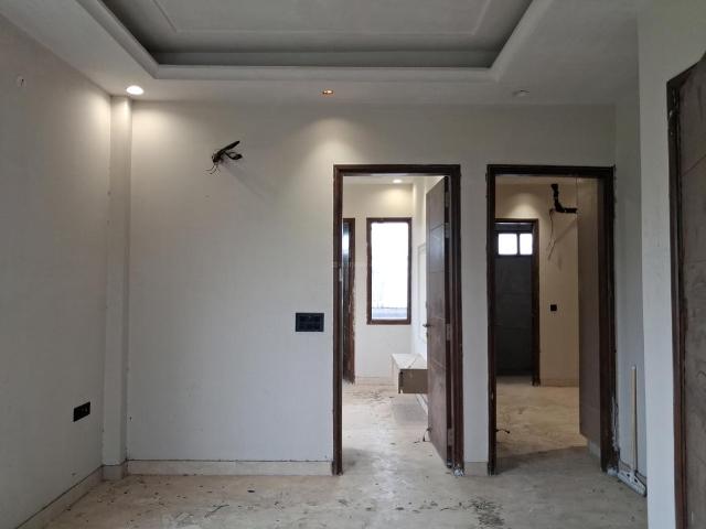 3 BHK Independent Builder Floor in Paschim Vihar for resale New Delhi. The reference number is 20649999