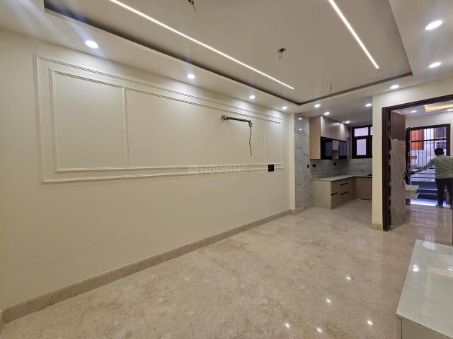 2 BHK Independent Builder Floor in Paschim Vihar for resale New Delhi. The reference number is 20138085