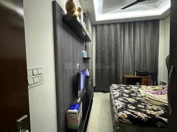 2 BHK Independent Builder Floor in Paschim Vihar for resale New Delhi. The reference number is 20279003