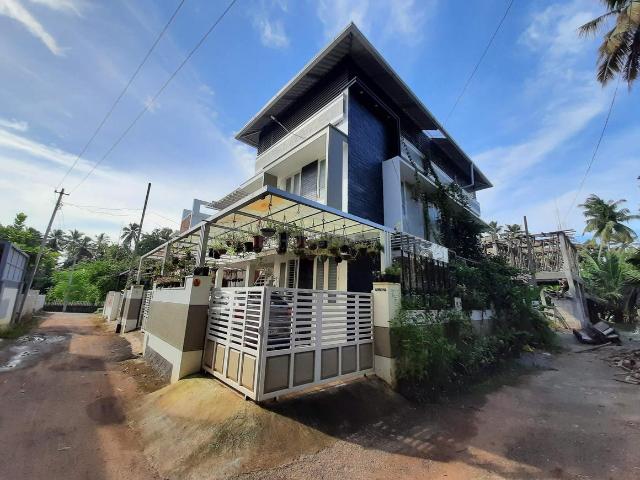 2 BHK Independent Builder Floor in Pappanamcode for rent Thiruvananthapuram. The reference number is 5391306