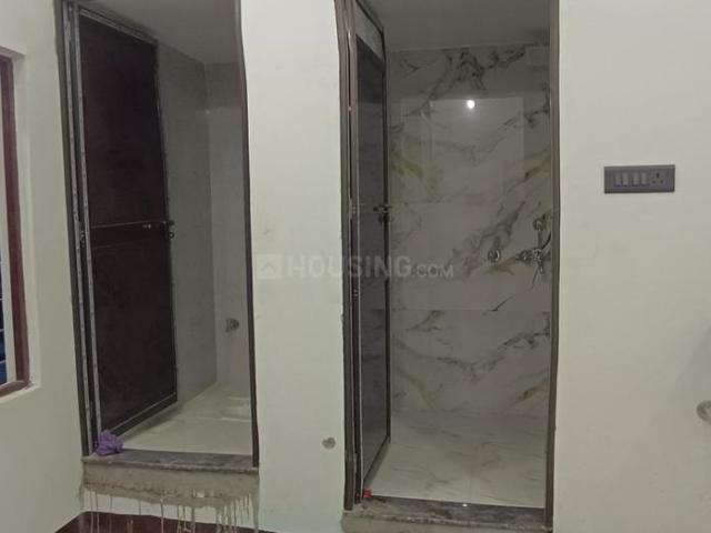 2 BHK Independent Builder Floor in Parao for rent Varanasi. The reference number is 21078352