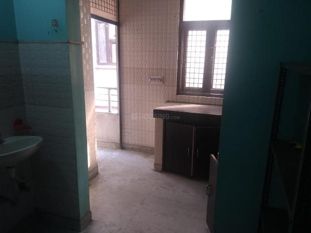 2 BHK Independent Builder Floor in Patel Nagar for rent New Delhi. The reference number is 10882190